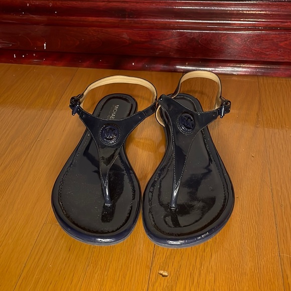 Michael Kors sandals - Picture 1 of 3
